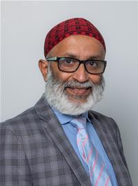 Profile image for Councillor Azizur Rahman
